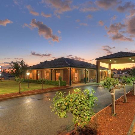 Bushman'S Motor Inn Parkes Kültér fotó