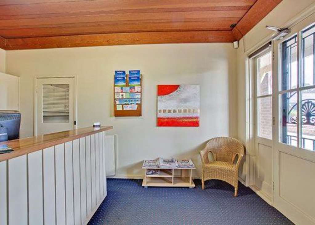 Bushman'S Motor Inn Parkes Beltér fotó