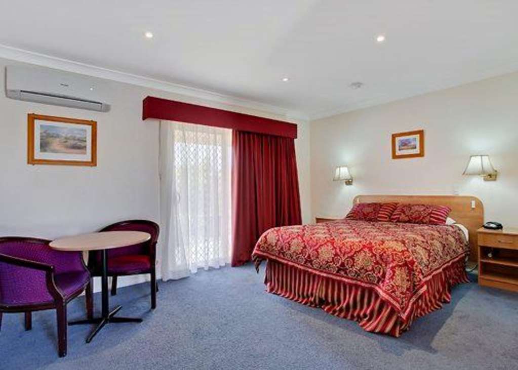 Bushman'S Motor Inn Parkes Szoba fotó