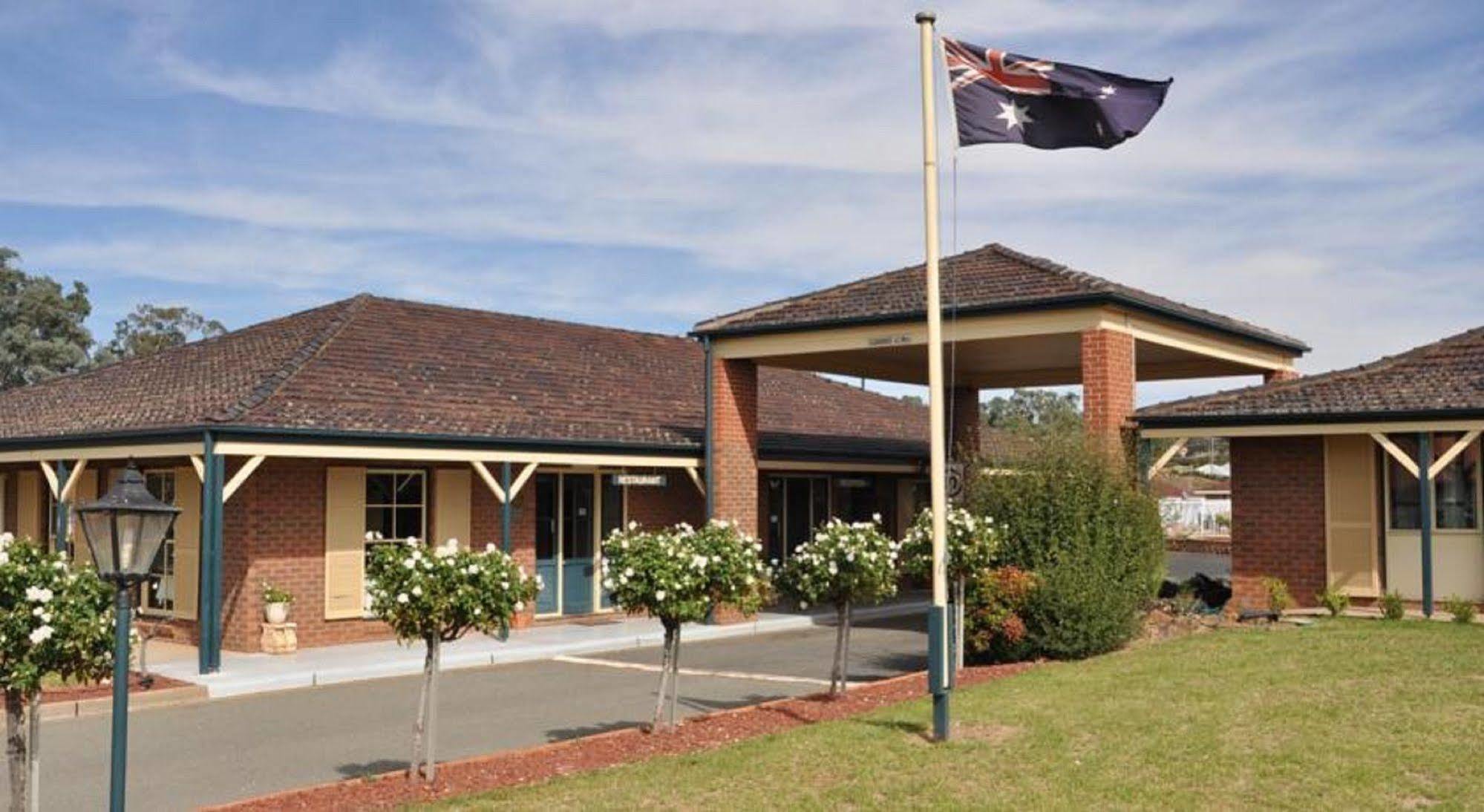 Bushman'S Motor Inn Parkes Kültér fotó
