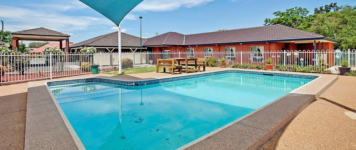Bushman'S Motor Inn Parkes Kültér fotó